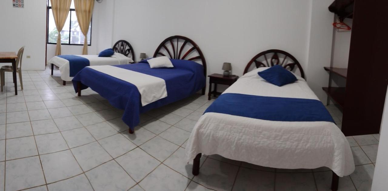 Hotel Isla Del Descanso Пуерто Виламил Екстериор снимка