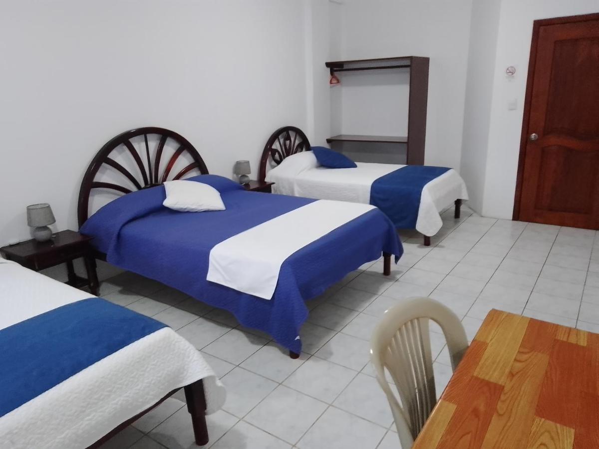 Hotel Isla Del Descanso Пуерто Виламил Екстериор снимка