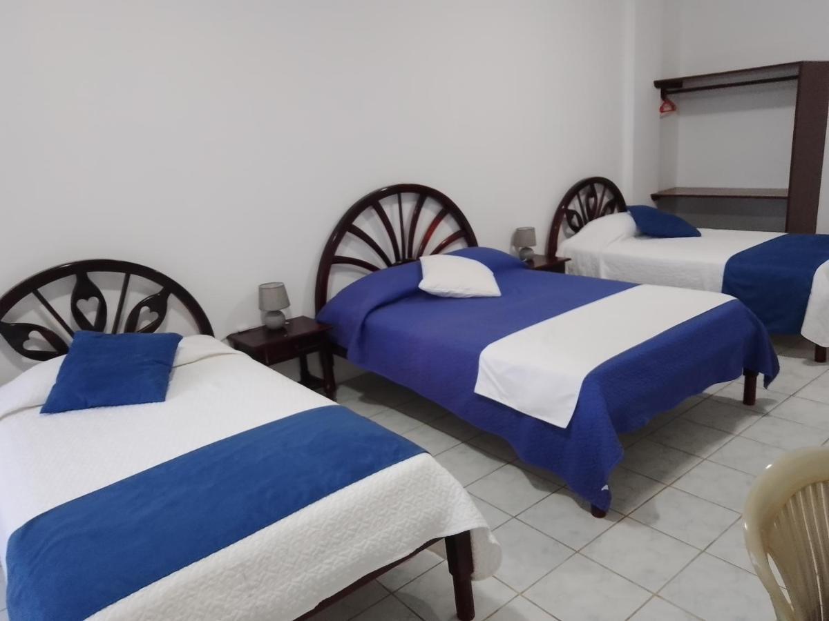 Hotel Isla Del Descanso Пуерто Виламил Екстериор снимка